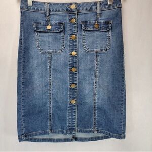 Cato Premium Light Wash Denim Skirt - Size 4 - Comfortable & Casual, Pockets